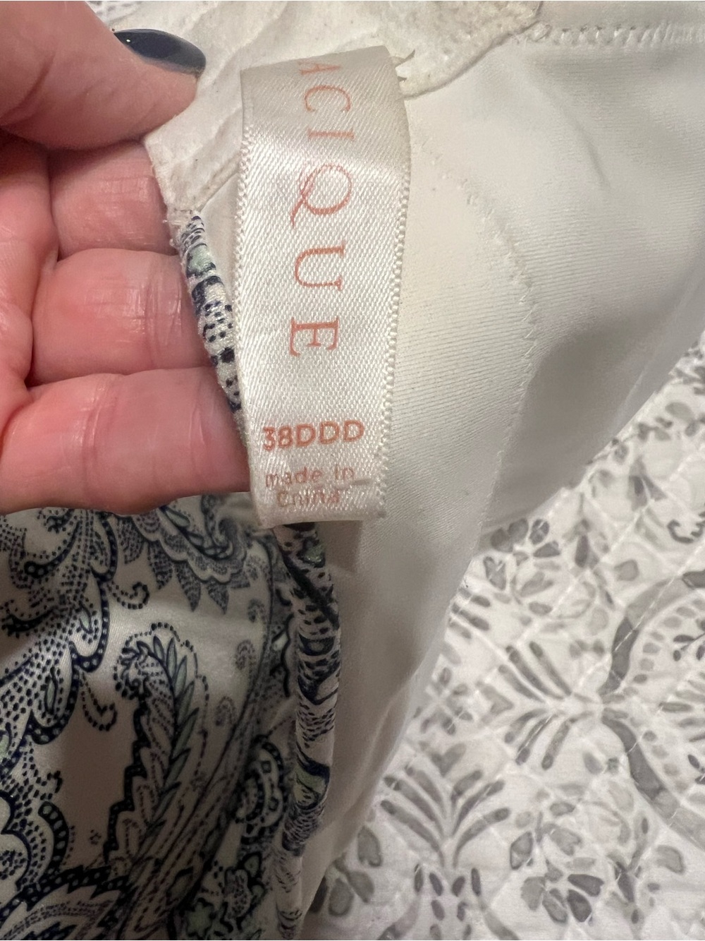 Cacique bra wore a few times in great shape!!!! - Picture 2 of 7